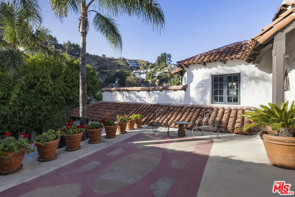 2801 Belden Drive, Los Angeles, California 90068 home-pic-20